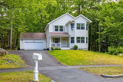 68 Ice Pond Dr 1