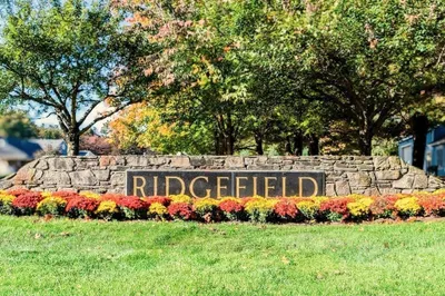 901 RiDgefielD Cir #D 1