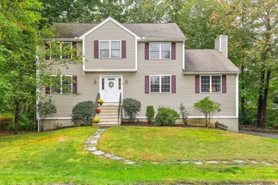 4 Commonwealth Ave 1
