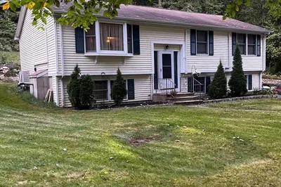 87 Allen Rd