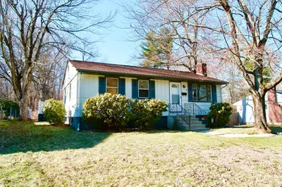 100 Wyoming Dr 1