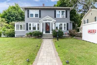 66 Lincoln St 1