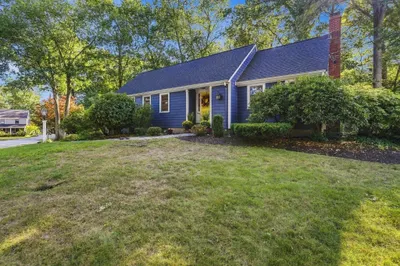 15 Alden Circle 1