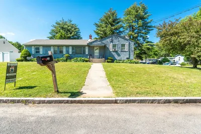 386 Grayson Dr 1