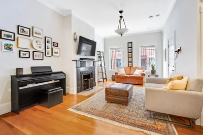 5 Bond Street #1