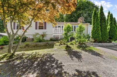 55 Humes Ave