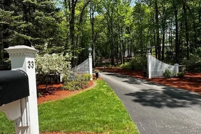 33 Buttonwood Road 1