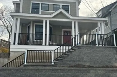 13 Greylock Rd #4