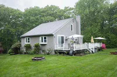 66 Wheelock Rd 1