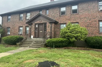 607 Washington Street #2
