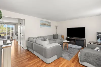 247 Broadway Rd #39 1