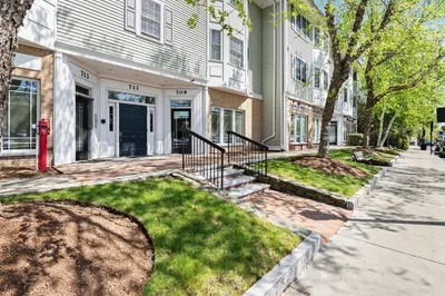 711 Washington St #D 1