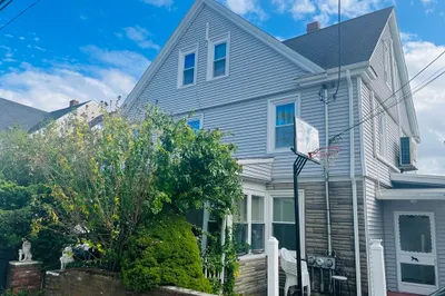 483 South St #1