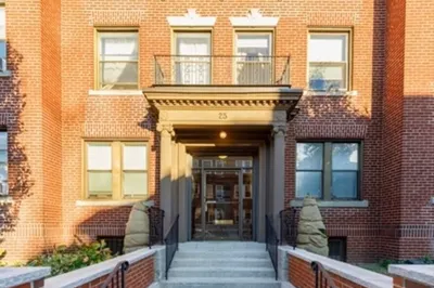 25 Park Vale Ave #2