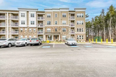 2 Winslow Ln #2302