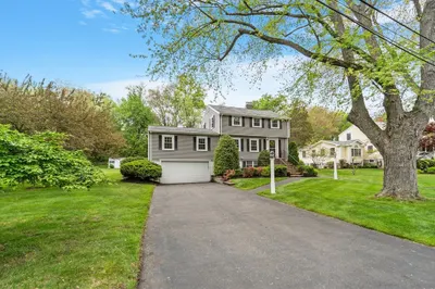 17 Phyllis Ave 1