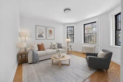 370 Chestnut Hill #3 1