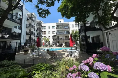 4 Commonwealth Ct #17 1