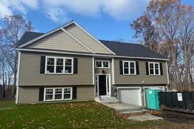10 Gensell Avenue 1