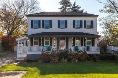 23 Nahant St