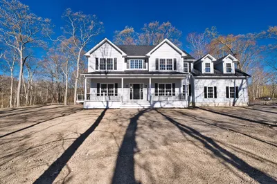 532 Old Warren Road 1