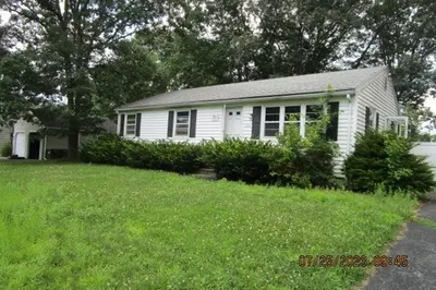7 Sherwood Dr