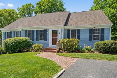 4 Berry Ln 1