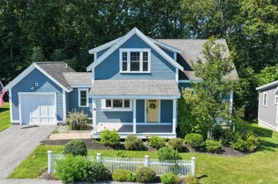 28 Follinsbee Ln #28 1