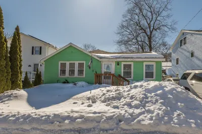 11 Fuller Rd