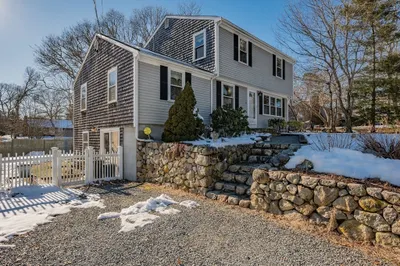 33 Lakefield Road