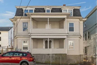 105 Park St 1