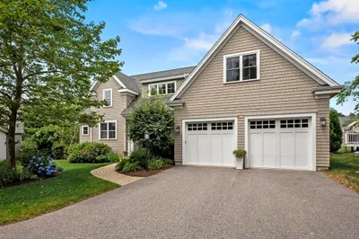 18 Inverness Ln #18