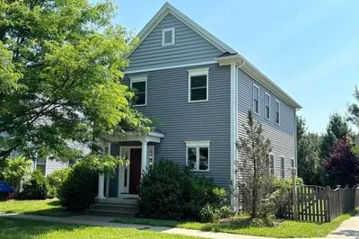 91 Moser St 1