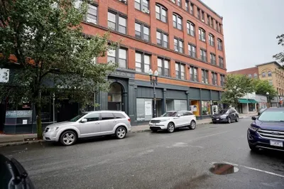 111 Munroe St 1