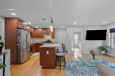 6 Nelly St #3 1
