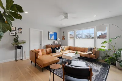 54 Pleasant St #9 1