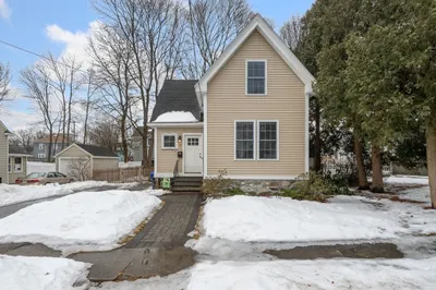 2 Garfield St
