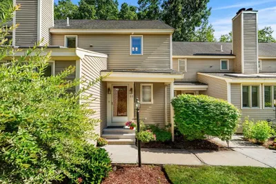 213 Brickett Hill Circle #213 1