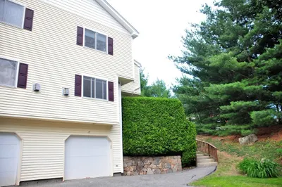 17 Half Crown Cir #17