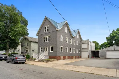 109-111 Bowler St