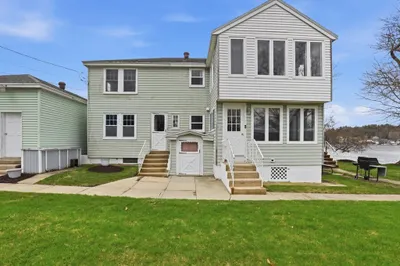 40 Lakeshore Dr 1
