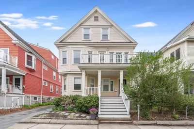 35 Lowden Avenue #2