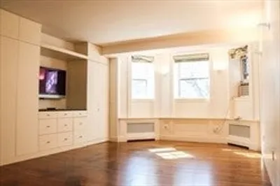 236 Beacon St #1C