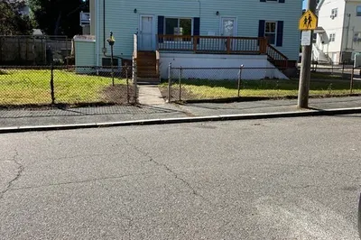 19 Cove St 1