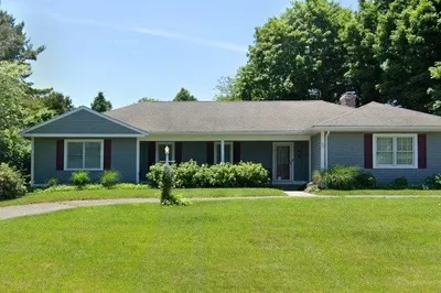 25 Oxford Dr