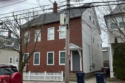 24 Clinton St
