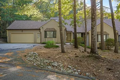 16 Bentwood Dr #16 1