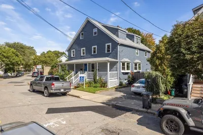 18 Brookford St #18