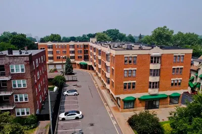 34 Sumner Ave #216 1