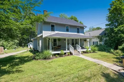 44 Thayer St 1